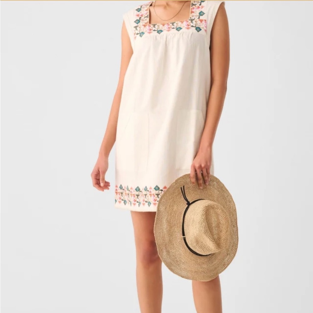 Faherty Dress Hailee Dress Embroidered Sleeveless Dress Sz M (NWOT)